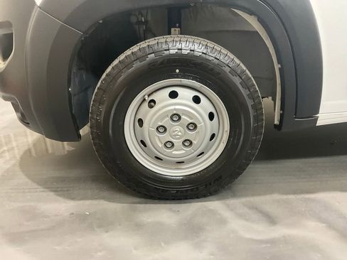 Used 2023 RAM ProMaster 2500 FWD image 6