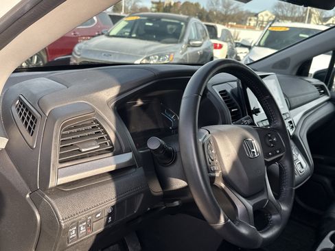 Certified 2024 Honda Odyssey EX-L image 18