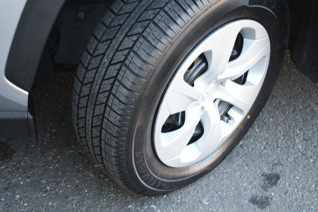 Certified 2024 Toyota RAV4 LE AWD/4WD image 11