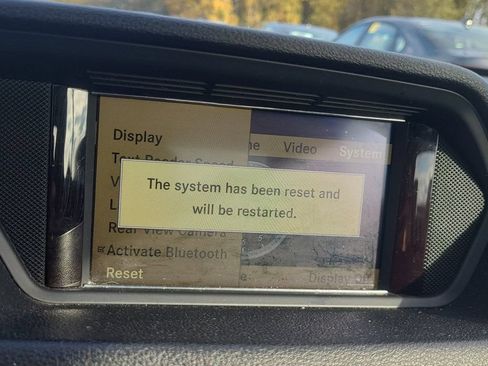Used 2010 Mercedes-Benz E 550 Coupe image 9