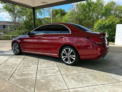 Used 2019 Mercedes-Benz C 300 Sedan image 2