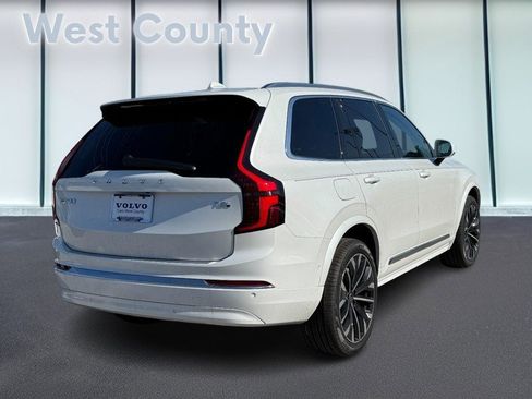 New 2026 Volvo XC90 T8 Ultra w/ Protection Package Premier image 3