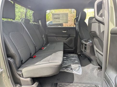 New 2026 RAM 1500 Express AWD/4WD image 27