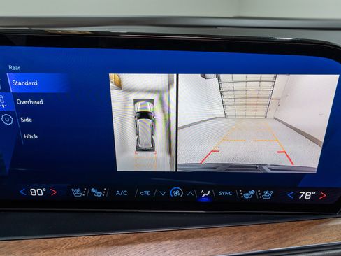 Used 2025 Chevrolet Tahoe High Country image 24