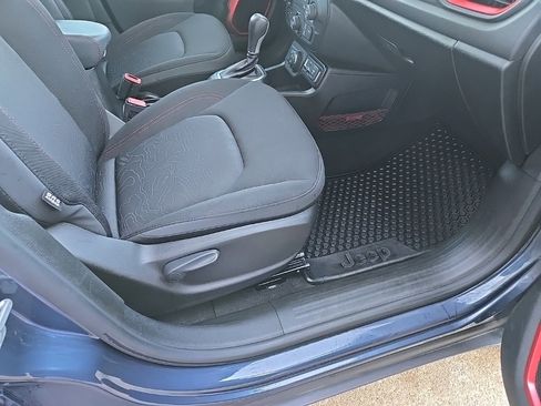 Used 2023 Jeep Renegade Trailhawk w/ Sun/Sound Group image 75