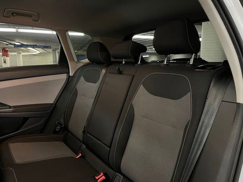 Used 2022 Volkswagen Taos S image 20