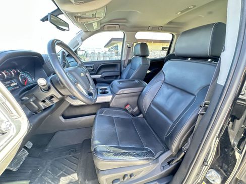 Used 2017 Chevrolet Silverado 1500 LTZ Z71 w/ LTZ Plus Package AWD/4WD image 18
