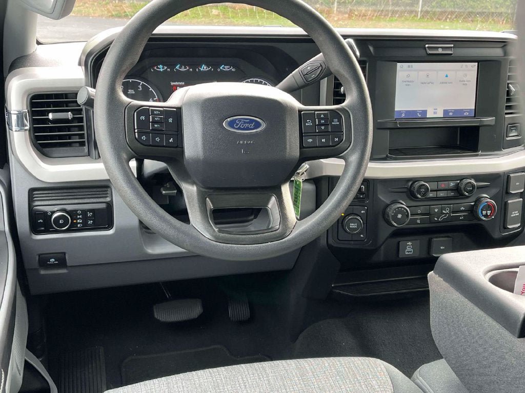 Used 2025 Ford F250 XLT AWD/4WD image 14