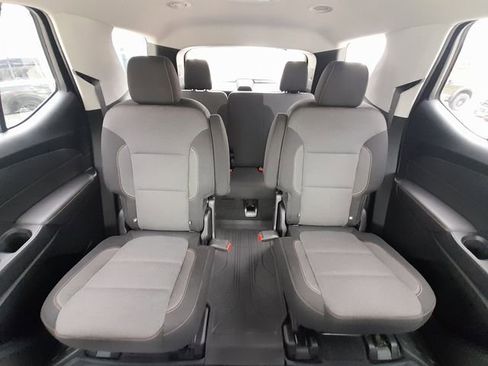 Used 2020 Chevrolet Traverse LT w/ LPO, Floor Liner Package AWD/4WD image 37