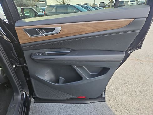 New 2026 Volkswagen Atlas SE image 30