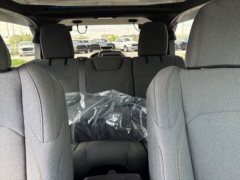 New 2026 Jeep Wrangler Unlimited Sport AWD/4WD image 15