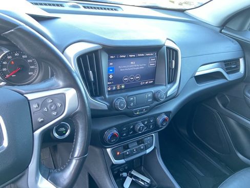 Used 2022 GMC Terrain SLT w/ LPO, Floor Liner Package image 22
