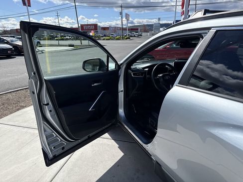 Used 2023 Toyota Corolla Cross XSE w/ Convenience Package image 10