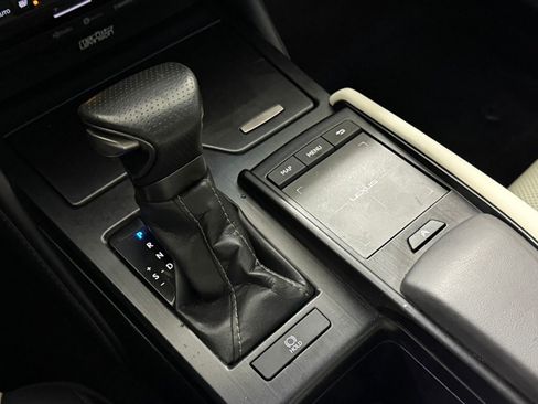 Used 2022 Lexus ES 350 F Sport image 21