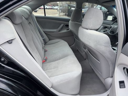 Used 2009 Toyota Camry LE FWD image 22