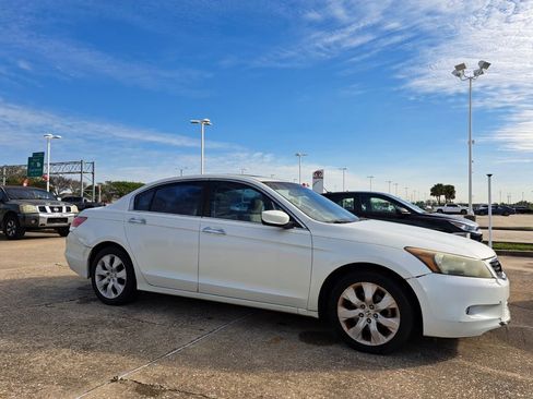 Used 2010 Honda Accord EX-L image 2