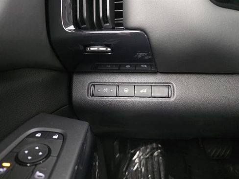 New 2026 Nissan Pathfinder SV image 47