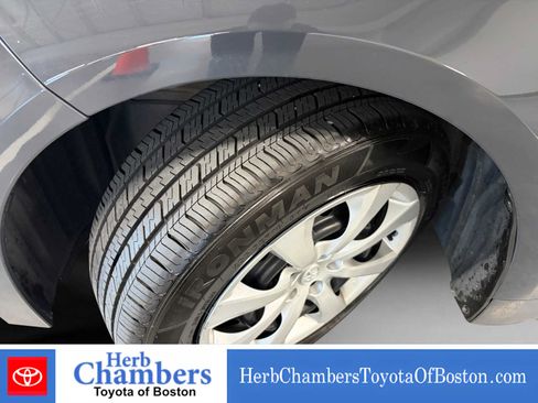 Used 2024 Toyota Corolla LE FWD image 8