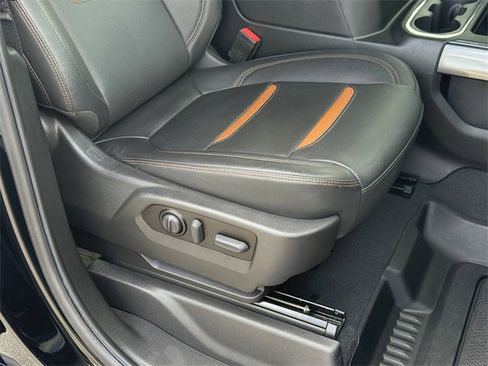 Used 2022 GMC Sierra 2500 AT4 image 19