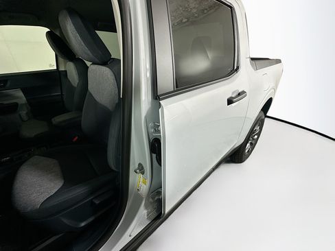 Used 2025 Ford Maverick XLT FWD image 12