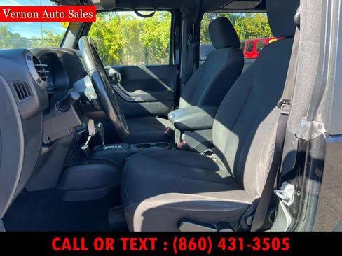 Used 2015 Jeep Wrangler Sport image 9