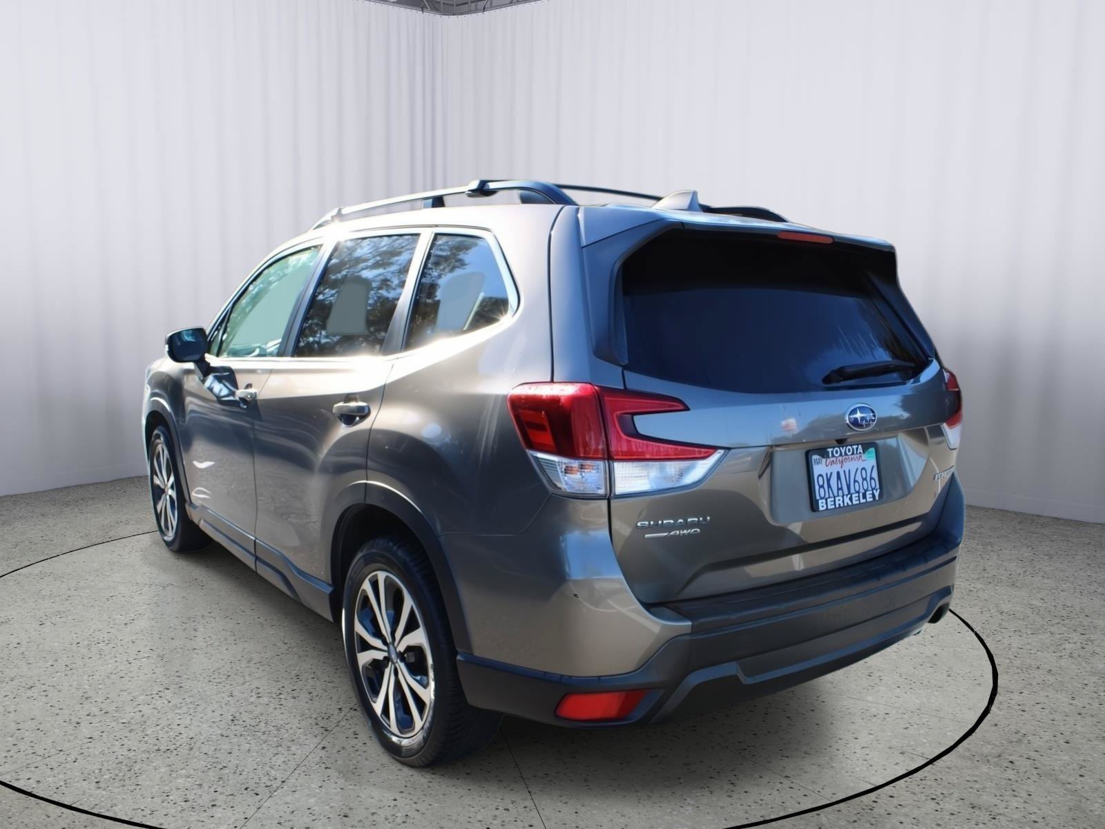 Used 2019 Subaru Forester Limited AWD/4WD image 6