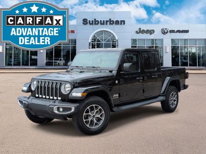 Certified 2023 Jeep Gladiator Overland w/ Trailer Tow Package
