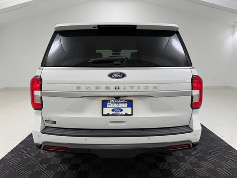 Used 2022 Ford Expedition XLT AWD/4WD image 16