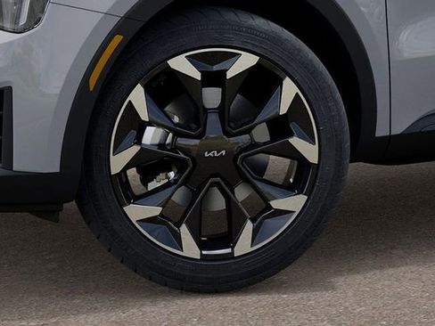 New 2026 Kia Sorento EX w/ EX Premium Package FWD image 13