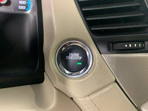 Used 2020 GMC Yukon Denali w/ Denali Ultimate Package RWD image 18