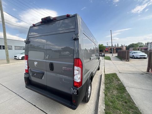 Used 2023 RAM ProMaster 2500 w/ Premium Appearance Group image 17