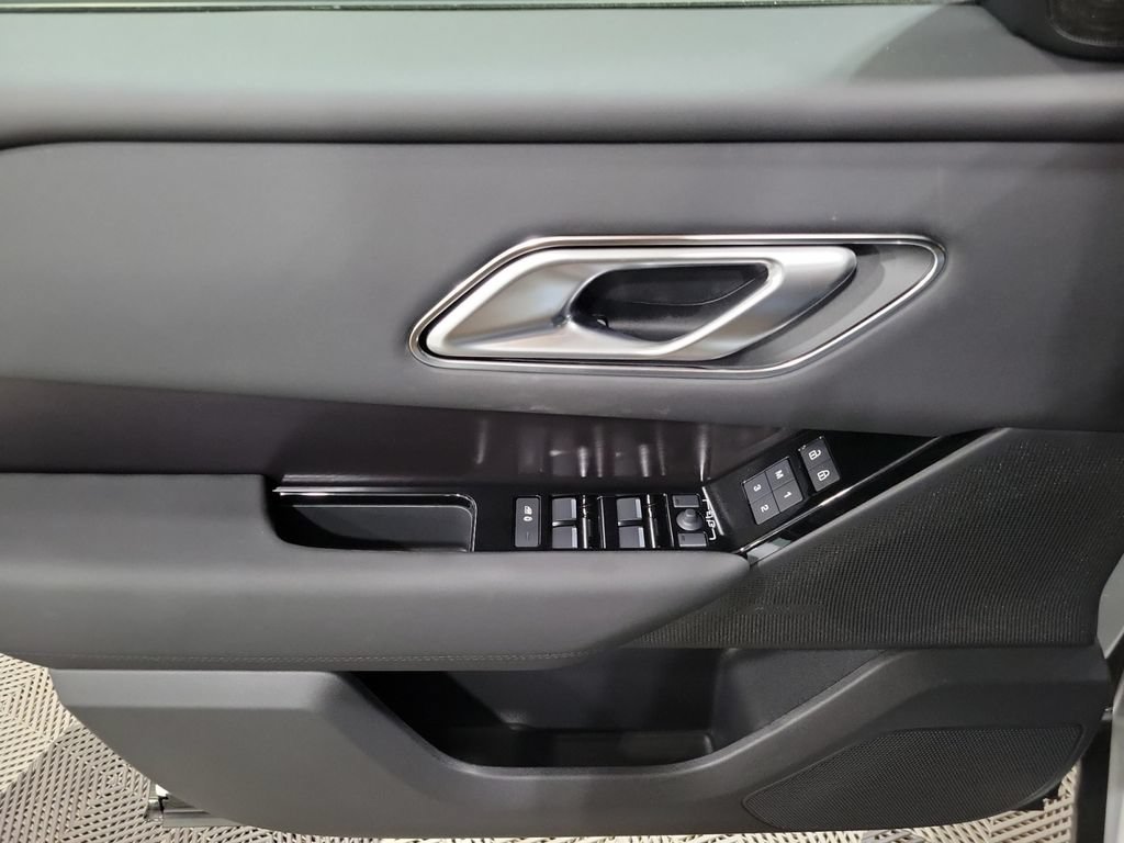 New 2026 Land Rover Range Rover Velar Dynamic SE AWD/4WD image 14