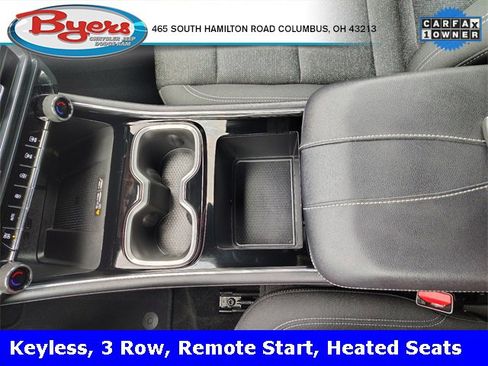 Used 2025 Chevrolet Traverse LT image 24