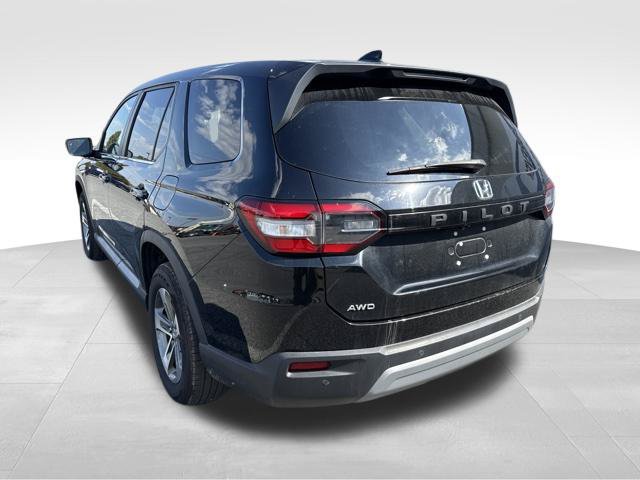 Used 2023 Honda Pilot EX-L image 6