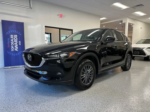 Used 2020 MAZDA CX-5 Touring image 4