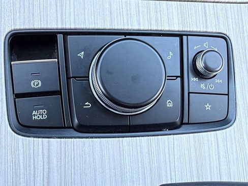 Used 2024 MAZDA CX-90 Plug-In Hybrid w/ Preferred AWD/4WD image 19