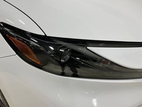 Used 2025 Toyota Camry SE FWD image 30