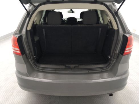 Used 2019 Dodge Journey SE FWD image 29