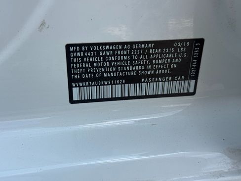 Used 2019 Volkswagen e-Golf SE w/ Driver Assistance Package FWD image 40