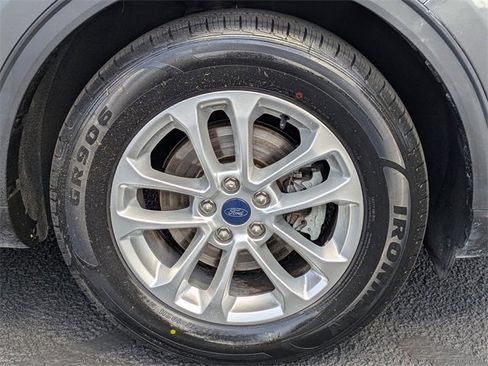 Used 2022 Ford Escape SE image 11