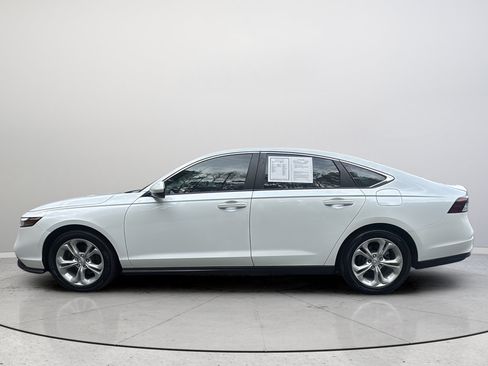 Used 2023 Honda Accord LX image 10
