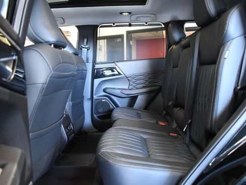 New 2026 Mitsubishi Outlander SEL AWD/4WD image 32