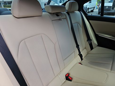 Certified 2025 BMW 330i Sedan w/ Premium Package RWD image 13