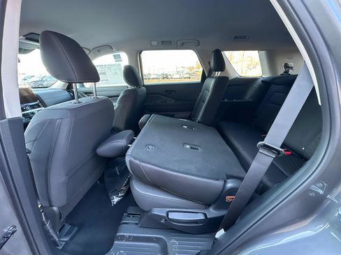 New 2026 Nissan Pathfinder SV image 29