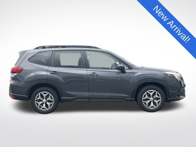 Used 2024 Subaru Forester Premium AWD/4WD image 8