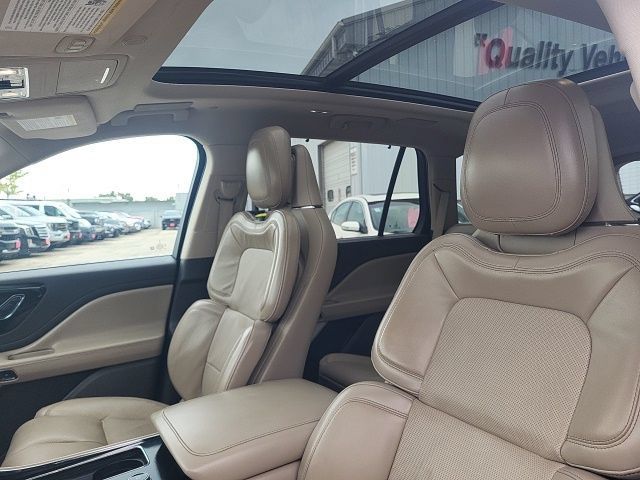 Used 2020 Lincoln Aviator Reserve w/ Equipment Group 202A AWD/4WD image 6