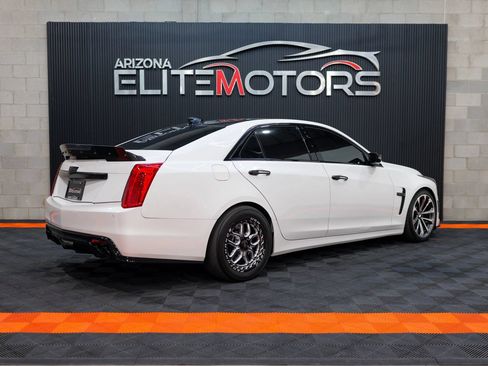 Used 2016 Cadillac CTS V w/ Luxury Package RWD image 16