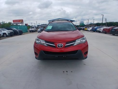 Used 2014 Toyota RAV4 LE FWD image 3