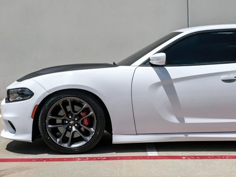 Used 2021 Dodge Charger Scat Pack w/ Plus Group RWD image 17