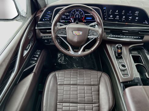 Used 2023 Cadillac Escalade ESV V w/ LPO, ONYX Package AWD/4WD image 25